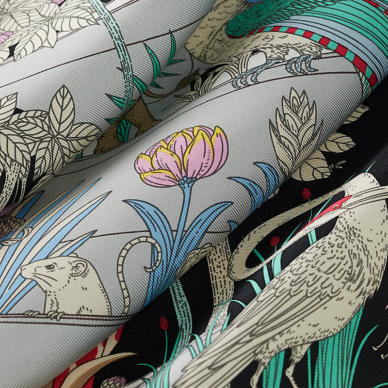 Precious Paradise Detail scarf 45 | Hermès Canada
